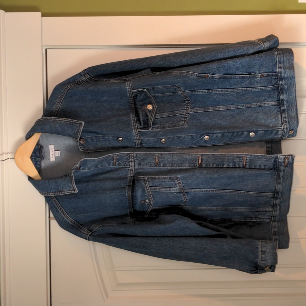 Oversized jean jacket